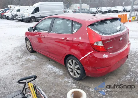 2012 Hyundai Accent Se z USA, uszkodzony, nr VIN KMHCU5AE1CU023837
